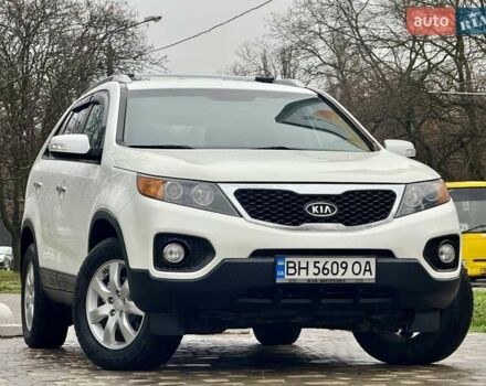 Білий Кіа Соренто, об'ємом двигуна 2.4 л та пробігом 327 тис. км за 9999 $, фото 16 на Automoto.ua
