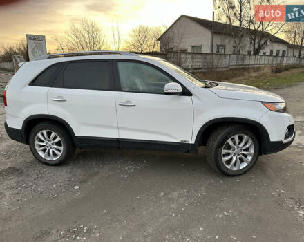 Белый Киа Соренто, объемом двигателя 2.2 л и пробегом 230 тыс. км за 12300 $, фото 2 на Automoto.ua