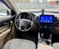 Белый Киа Соренто, объемом двигателя 2.4 л и пробегом 331 тыс. км за 9999 $, фото 67 на Automoto.ua
