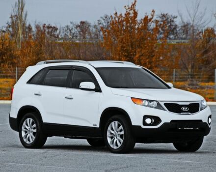 Белый Киа Соренто, объемом двигателя 2.2 л и пробегом 137 тыс. км за 11800 $, фото 2 на Automoto.ua