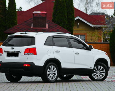 Белый Киа Соренто, объемом двигателя 2.2 л и пробегом 135 тыс. км за 12250 $, фото 6 на Automoto.ua