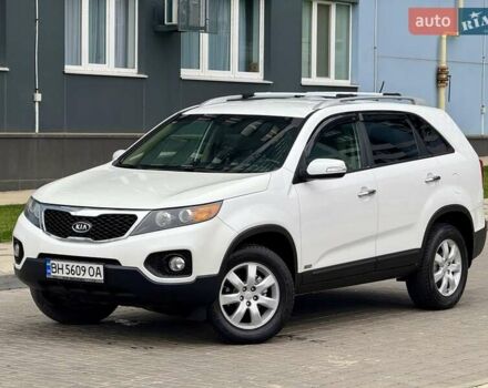 Белый Киа Соренто, объемом двигателя 2.4 л и пробегом 331 тыс. км за 9999 $, фото 8 на Automoto.ua