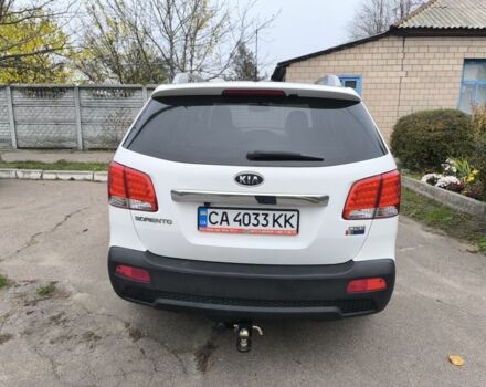 Білий Кіа Соренто, об'ємом двигуна 2.2 л та пробігом 258 тис. км за 14000 $, фото 5 на Automoto.ua
