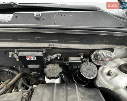 Белый Киа Соренто, объемом двигателя 2.36 л и пробегом 162 тыс. км за 15000 $, фото 19 на Automoto.ua