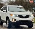 Білий Кіа Соренто, об'ємом двигуна 2.4 л та пробігом 327 тис. км за 9999 $, фото 2 на Automoto.ua
