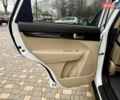 Білий Кіа Соренто, об'ємом двигуна 2.4 л та пробігом 327 тис. км за 9999 $, фото 48 на Automoto.ua