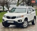 Білий Кіа Соренто, об'ємом двигуна 2.4 л та пробігом 327 тис. км за 9999 $, фото 9 на Automoto.ua