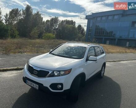 Белый Киа Соренто, объемом двигателя 2.36 л и пробегом 162 тыс. км за 15000 $, фото 1 на Automoto.ua