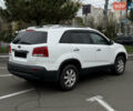 Белый Киа Соренто, объемом двигателя 2.36 л и пробегом 180 тыс. км за 9999 $, фото 11 на Automoto.ua