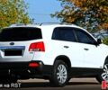 Белый Киа Соренто, объемом двигателя 2.2 л и пробегом 135 тыс. км за 12800 $, фото 1 на Automoto.ua