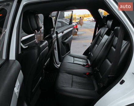 Белый Киа Соренто, объемом двигателя 2.2 л и пробегом 135 тыс. км за 12250 $, фото 8 на Automoto.ua