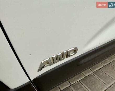 Белый Киа Соренто, объемом двигателя 2.4 л и пробегом 331 тыс. км за 9999 $, фото 25 на Automoto.ua