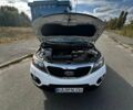 Белый Киа Соренто, объемом двигателя 2.36 л и пробегом 162 тыс. км за 15000 $, фото 16 на Automoto.ua