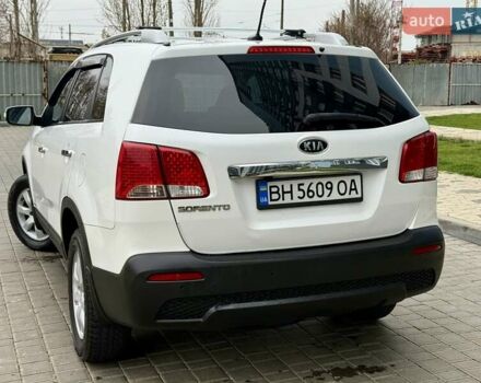 Белый Киа Соренто, объемом двигателя 2.4 л и пробегом 331 тыс. км за 9999 $, фото 22 на Automoto.ua