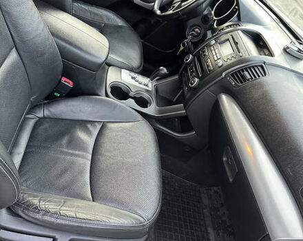 Белый Киа Соренто, объемом двигателя 2.2 л и пробегом 230 тыс. км за 12300 $, фото 18 на Automoto.ua