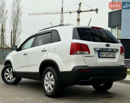 Белый Киа Соренто, объемом двигателя 2.4 л и пробегом 331 тыс. км за 9999 $, фото 23 на Automoto.ua