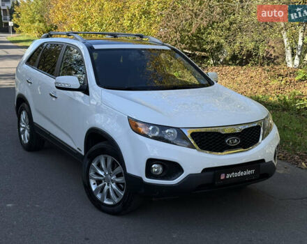 Белый Киа Соренто, объемом двигателя 2.2 л и пробегом 197 тыс. км за 13200 $, фото 2 на Automoto.ua