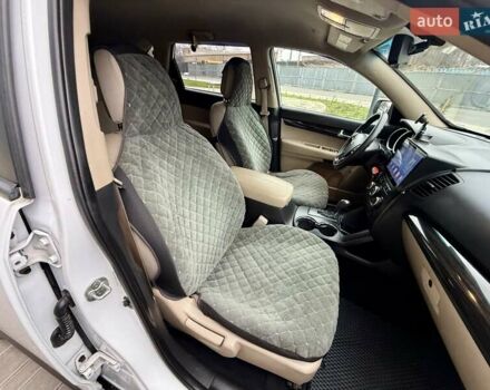 Белый Киа Соренто, объемом двигателя 2.4 л и пробегом 331 тыс. км за 9999 $, фото 42 на Automoto.ua