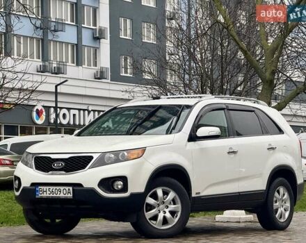 Білий Кіа Соренто, об'ємом двигуна 2.4 л та пробігом 327 тис. км за 9999 $, фото 12 на Automoto.ua
