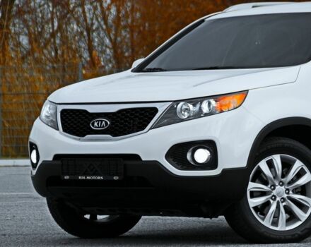 Белый Киа Соренто, объемом двигателя 2.2 л и пробегом 137 тыс. км за 11800 $, фото 6 на Automoto.ua