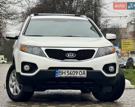 Білий Кіа Соренто, об'ємом двигуна 2.4 л та пробігом 327 тис. км за 9999 $, фото 13 на Automoto.ua