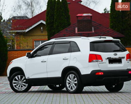 Белый Киа Соренто, объемом двигателя 2.2 л и пробегом 135 тыс. км за 12250 $, фото 1 на Automoto.ua