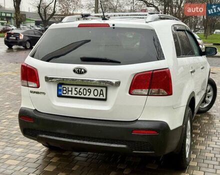 Білий Кіа Соренто, об'ємом двигуна 2.4 л та пробігом 327 тис. км за 9999 $, фото 14 на Automoto.ua