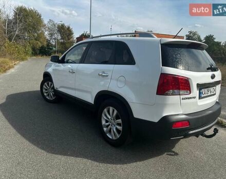 Белый Киа Соренто, объемом двигателя 2.36 л и пробегом 162 тыс. км за 15000 $, фото 5 на Automoto.ua