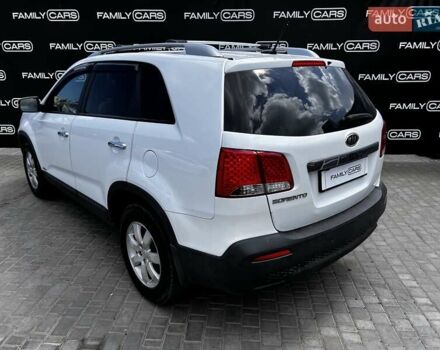 Белый Киа Соренто, объемом двигателя 2.4 л и пробегом 300 тыс. км за 10300 $, фото 6 на Automoto.ua