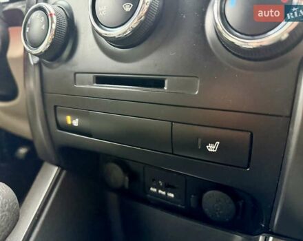 Белый Киа Соренто, объемом двигателя 2.4 л и пробегом 331 тыс. км за 9999 $, фото 45 на Automoto.ua