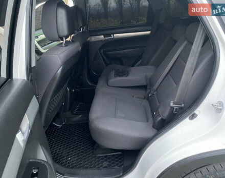 Белый Киа Соренто, объемом двигателя 2.2 л и пробегом 240 тыс. км за 10777 $, фото 21 на Automoto.ua