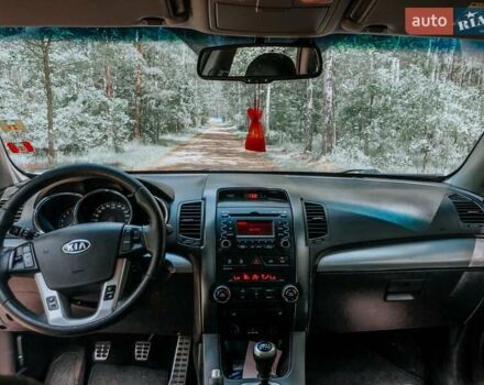Белый Киа Соренто, объемом двигателя 2.2 л и пробегом 230 тыс. км за 12700 $, фото 14 на Automoto.ua