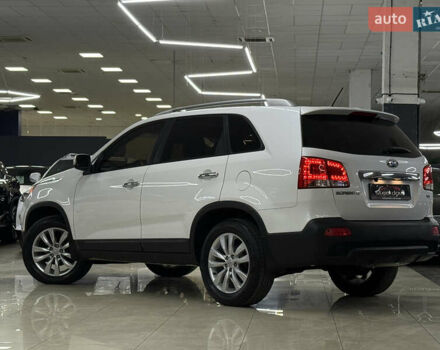 Белый Киа Соренто, объемом двигателя 2.2 л и пробегом 178 тыс. км за 14999 $, фото 2 на Automoto.ua