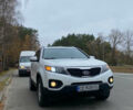 Білий Кіа Соренто, об'ємом двигуна 2.4 л та пробігом 266 тис. км за 12000 $, фото 1 на Automoto.ua