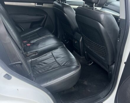 Білий Кіа Соренто, об'ємом двигуна 2.2 л та пробігом 170 тис. км за 4250 $, фото 8 на Automoto.ua