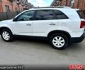 Белый Киа Соренто, объемом двигателя 2.4 л и пробегом 230 тыс. км за 11500 $, фото 2 на Automoto.ua