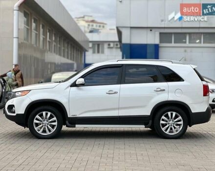 Киа Соренто 2011 в Одессе на Automoto.ua Белый Киа Соренто, объемом двигателя 2.2 л и пробегом 242 тыс. км за 14490 $, фото 7 на Automoto.ua