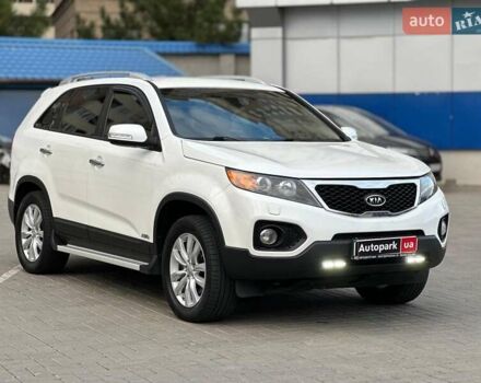 Киа Соренто 2011 в Одессе на Automoto.ua Белый Киа Соренто, объемом двигателя 2.2 л и пробегом 242 тыс. км за 14490 $, фото 2 на Automoto.ua