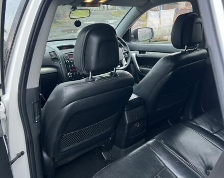 Білий Кіа Соренто, об'ємом двигуна 2.2 л та пробігом 170 тис. км за 4250 $, фото 9 на Automoto.ua