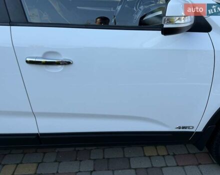 Білий Кіа Соренто, об'ємом двигуна 2.2 л та пробігом 227 тис. км за 13599 $, фото 81 на Automoto.ua