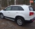 Белый Киа Соренто, объемом двигателя 2.2 л и пробегом 220 тыс. км за 14700 $, фото 2 на Automoto.ua