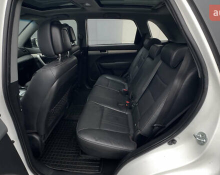 Білий Кіа Соренто, об'ємом двигуна 2.2 л та пробігом 225 тис. км за 14900 $, фото 17 на Automoto.ua