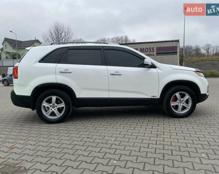 Белый Киа Соренто, объемом двигателя 2.2 л и пробегом 240 тыс. км за 10777 $, фото 11 на Automoto.ua