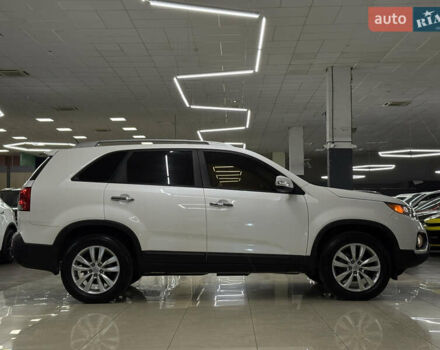 Белый Киа Соренто, объемом двигателя 2.2 л и пробегом 178 тыс. км за 14999 $, фото 5 на Automoto.ua