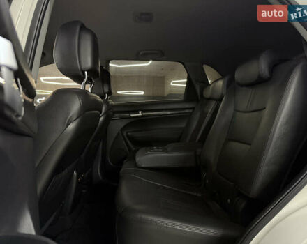 Белый Киа Соренто, объемом двигателя 2.2 л и пробегом 178 тыс. км за 14999 $, фото 9 на Automoto.ua