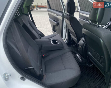 Белый Киа Соренто, объемом двигателя 2.2 л и пробегом 240 тыс. км за 10777 $, фото 23 на Automoto.ua