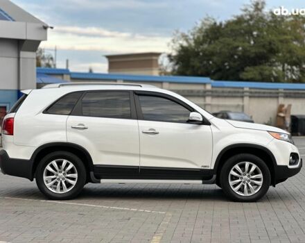 Белый Киа Соренто, объемом двигателя 2.2 л и пробегом 242 тыс. км за 14490 $, фото 3 на Automoto.ua