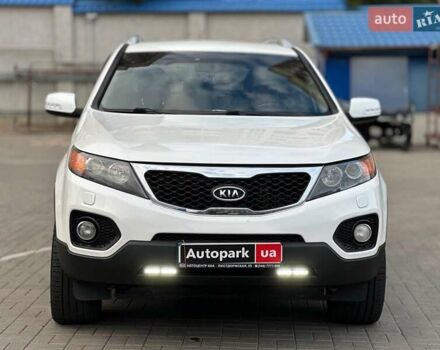 Киа Соренто 2011 в Одессе на Automoto.ua Белый Киа Соренто, объемом двигателя 2.2 л и пробегом 242 тыс. км за 14490 $, фото 1 на Automoto.ua