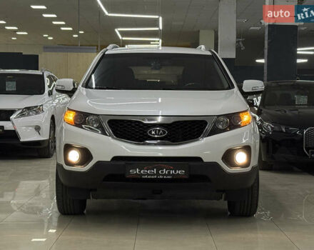 Белый Киа Соренто, объемом двигателя 2.2 л и пробегом 178 тыс. км за 14999 $, фото 7 на Automoto.ua