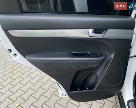 Белый Киа Соренто, объемом двигателя 2.2 л и пробегом 240 тыс. км за 10777 $, фото 20 на Automoto.ua